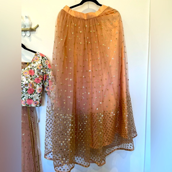 Indian Lehenga. Size small - Picture 2 of 4